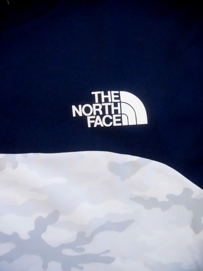 美品 THE NORTH FACE ノースフェイス ショートスリーブ アンペアクルー Tシャツ XL/吸汗速乾 半袖シャツ/紺 カモフラ/メンズ/NT11680の画像5