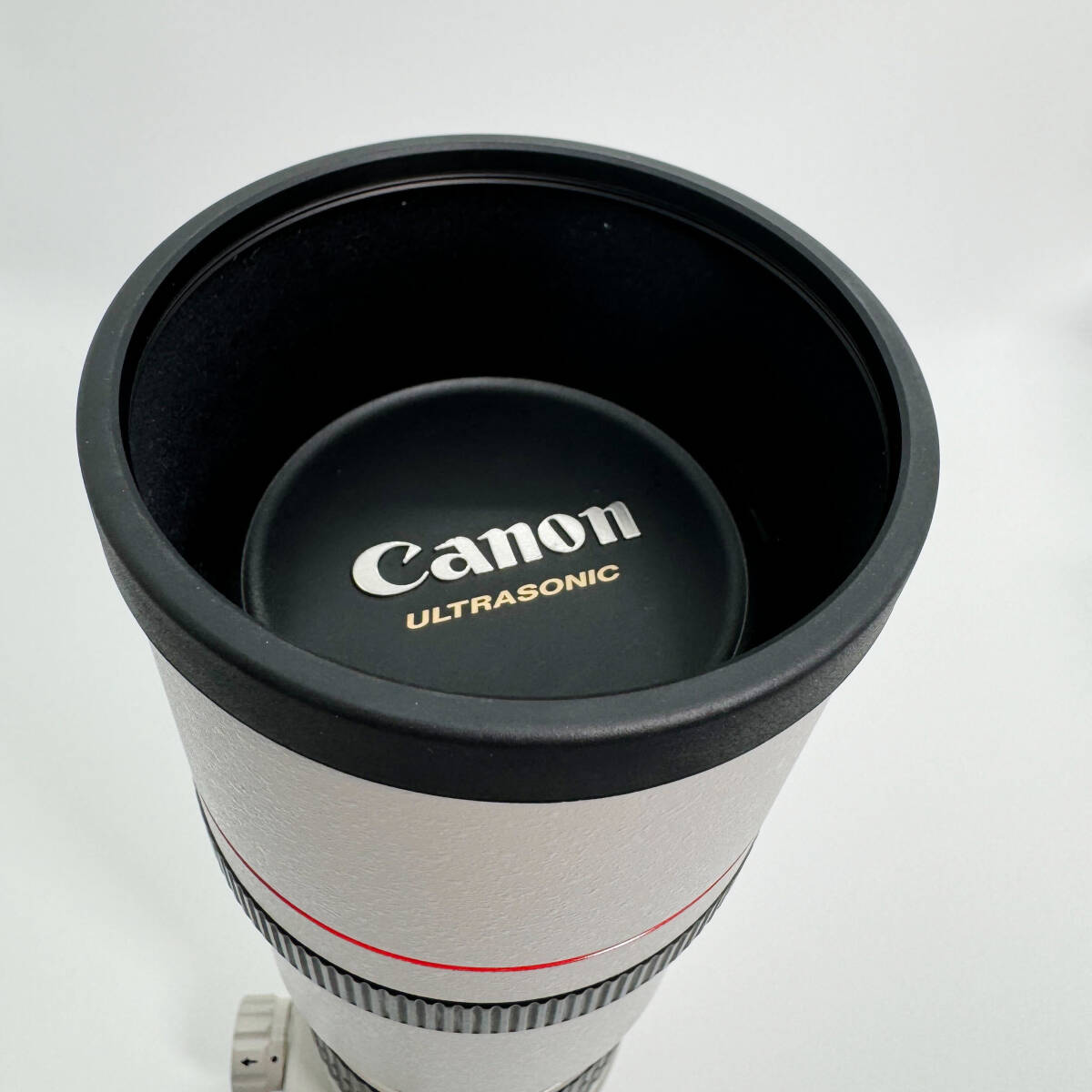 ◆美品 動作確認済み◆ キャノン Canon EF 300mm F4 L USM / 三脚座 ・フィルター付属 / 単焦点 望遠レンズ 【4101】_画像8