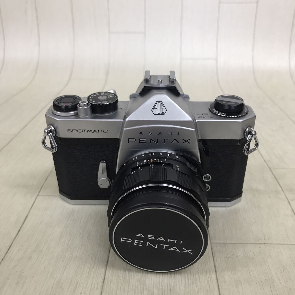 B1929 シャッターOK レトロ ASAHI PENTAX SPOTMATIC SP 一眼レフ フイルムカメラ Super-TAKUMAR 1:1.4/50 レンズ 動作未確認 ジャンクの画像1