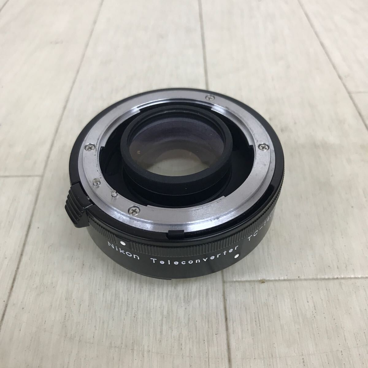 B1935 レトロ カメラ Nikon Teleconverter TC-14B 1.4X ニコン カメラ部品 アクセサリー パーツ 現状品 動作未確認 ジャンクの画像3