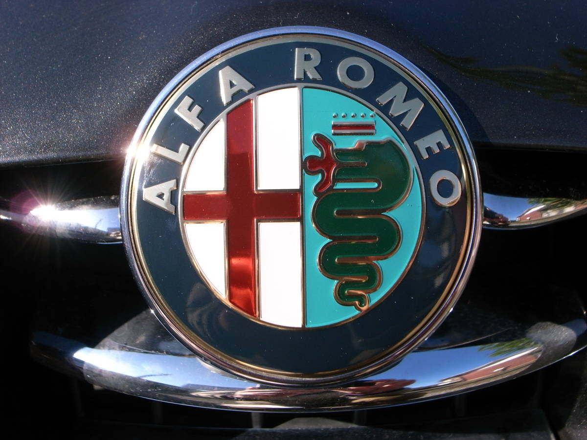 新品! 74mm アルファロメオ 147 GTV 156 GT 159 ブレラ ミト その他 エンブレム 社外品の画像2