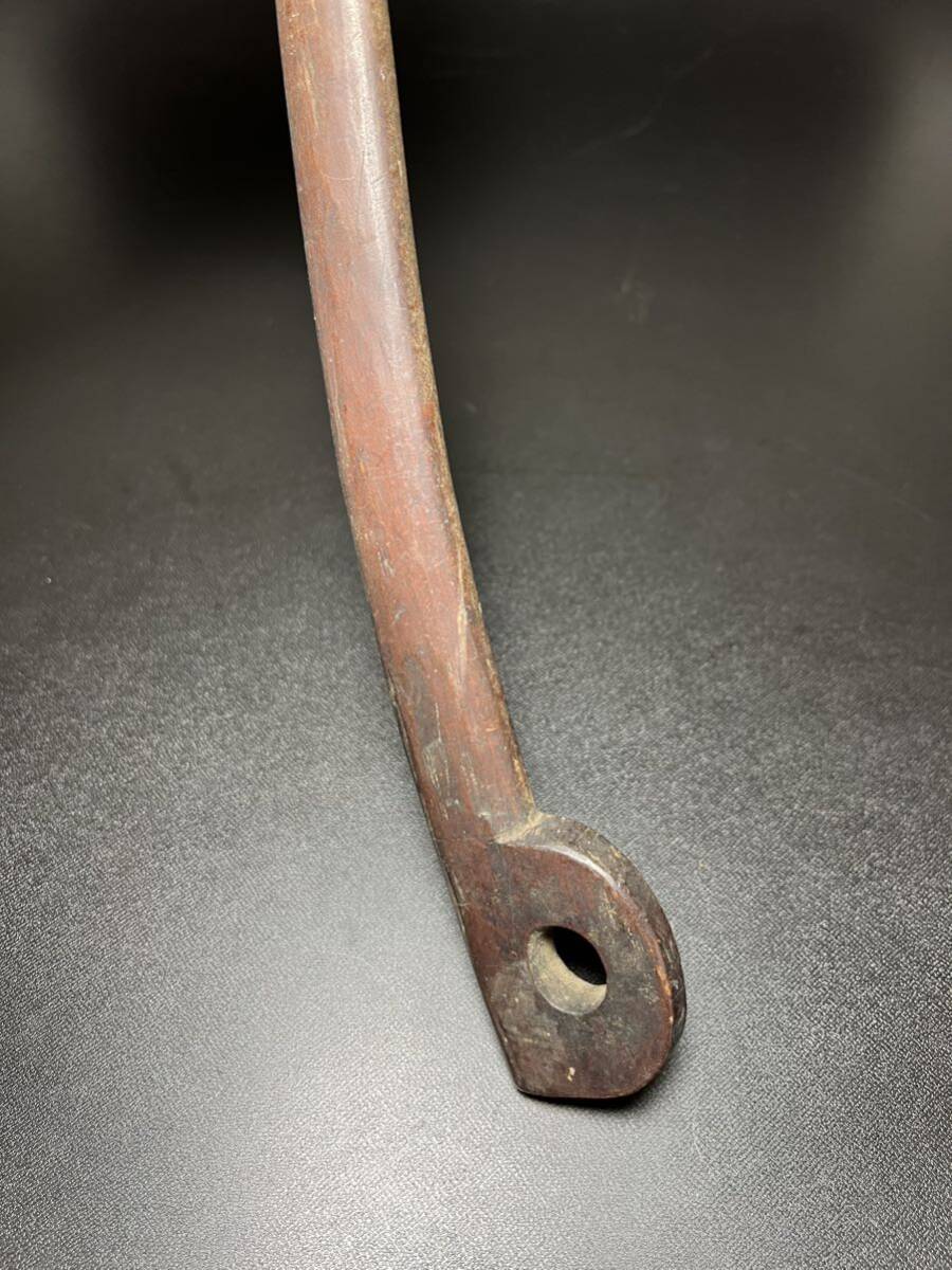 [ lawn grass ] era a dog tree carving . spoon approximately 57.1cma dog sculpture a dog .. old work of art Hokkaido collector same one . warehouse goods .. old ....