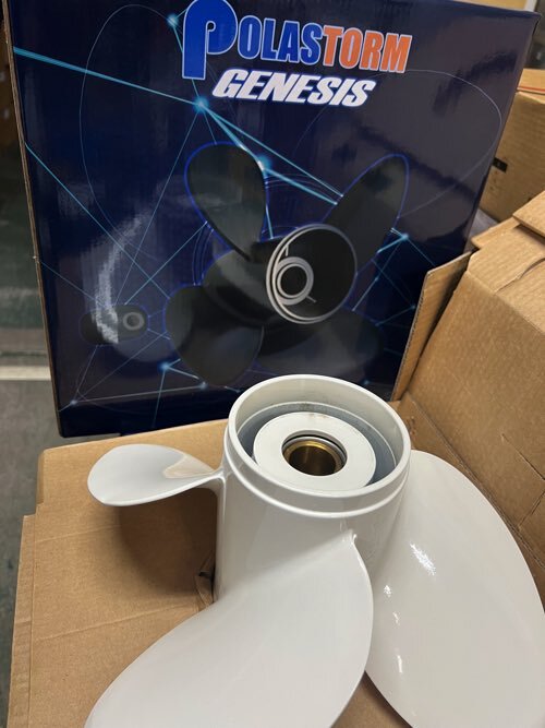 13615円 2枚セット・4枚プロペラ!YAMAHA60~130hp用 <13.4×15 13615円 2枚セット・4枚プロペラ!YAMAHA60~130hp用 <13.4×15
