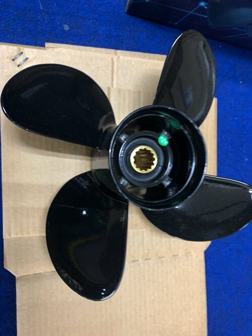 4 sheets if low speed . stability!YAMAHA F30~F60hp for * rare 4 sheets propeller <10.6 x 12 pitch other >13 spline * postage included * aluminium propeller 