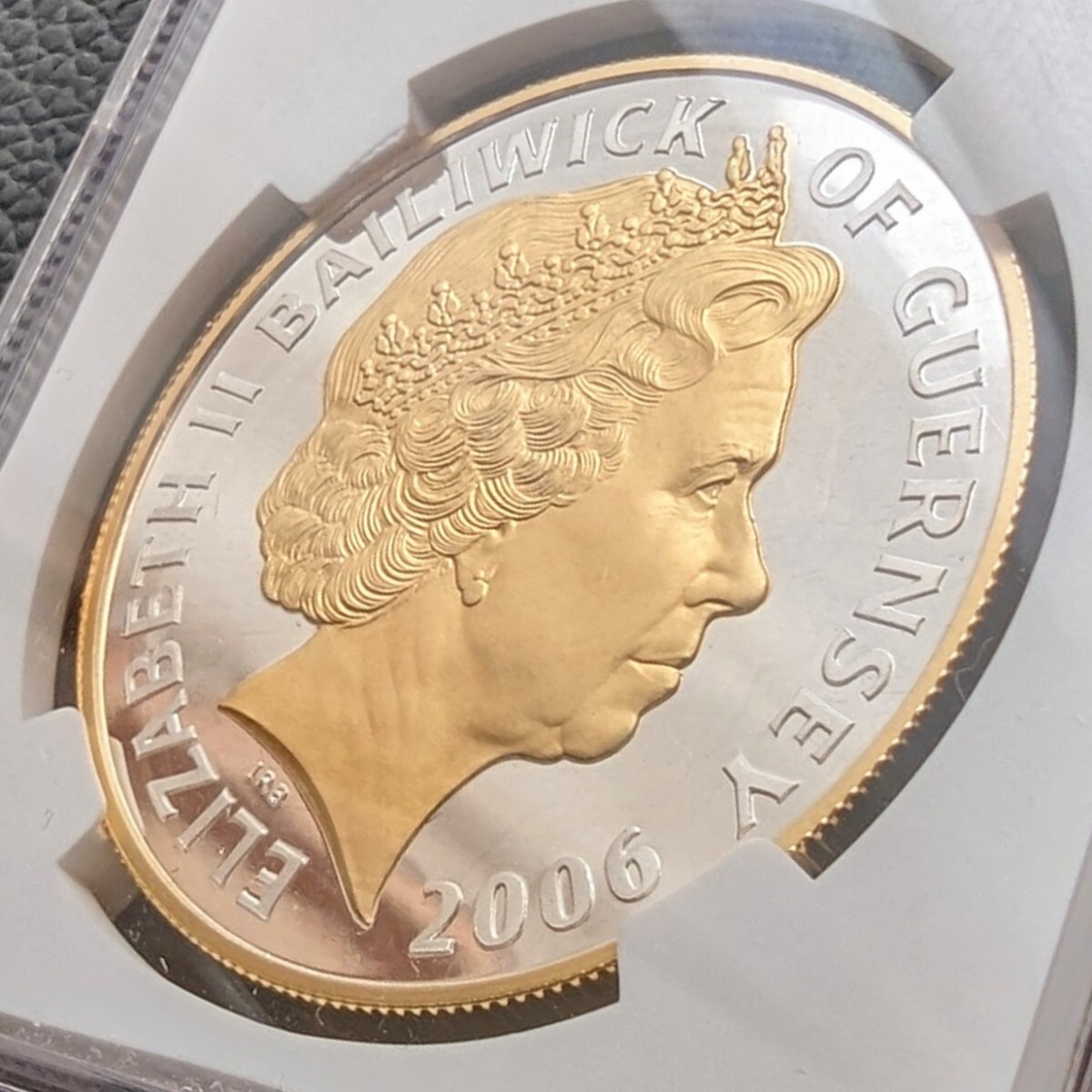 ★1円スタート 世界に2枚 銀貨 2006年 イギリス領ガーンジー エリザベス2世女王80歳誕生記念 鑑定 NGC PF68UC 金貨,銀貨多数出品中の画像6