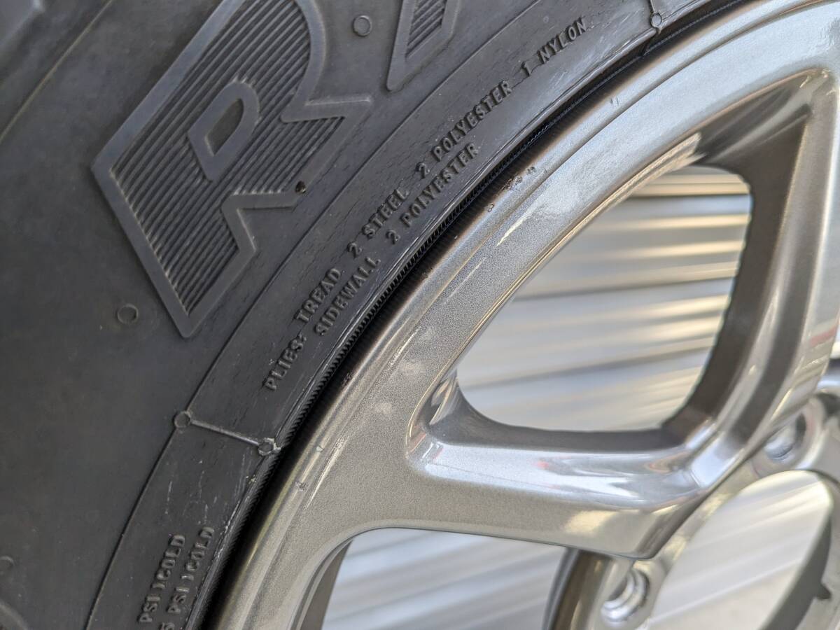 1本 スペア 背面 ジムニー JB64 純正 アルミ PCD139.7 5穴 トーヨー オープンカントリー R/T 185/85R16 タイヤ付の画像5