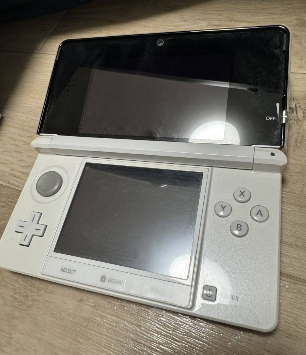Nintendo 3DS 本体 ニンテンドー3DS 任天堂 アイスホワイト NINTENDO 送料無料_画像1