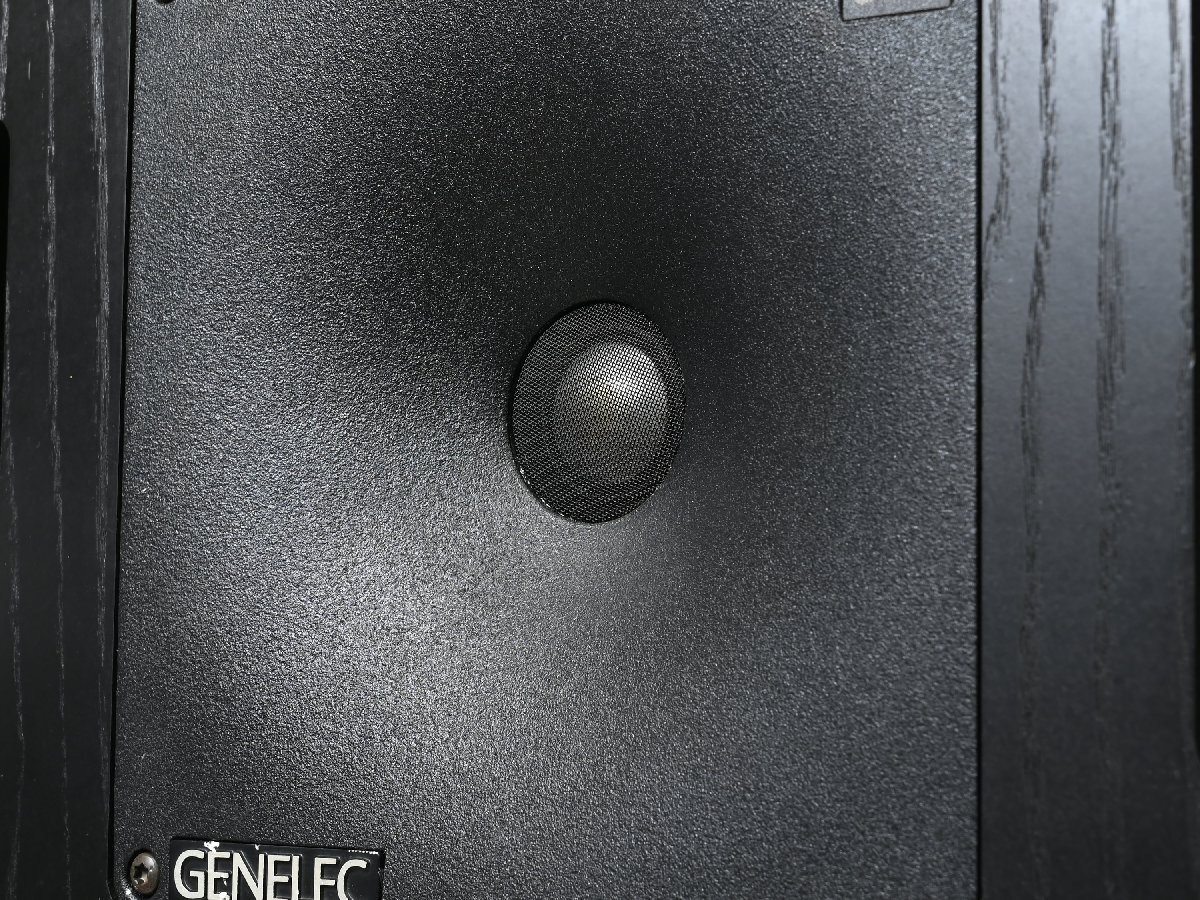 [店頭受け取り限定!!]GENELEC ( ジェネレック ) 1032A パワードモニタースピーカー ペア 純正スタンド付属 の画像6