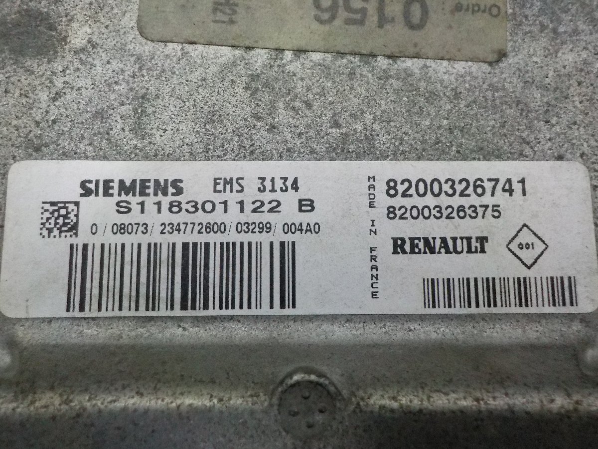 ■ルノー カングー●エンジンコンピューター CPU ECU K4M SIEMENS 8200326741□GH-KCK4M(26409/ク28)_26409631003