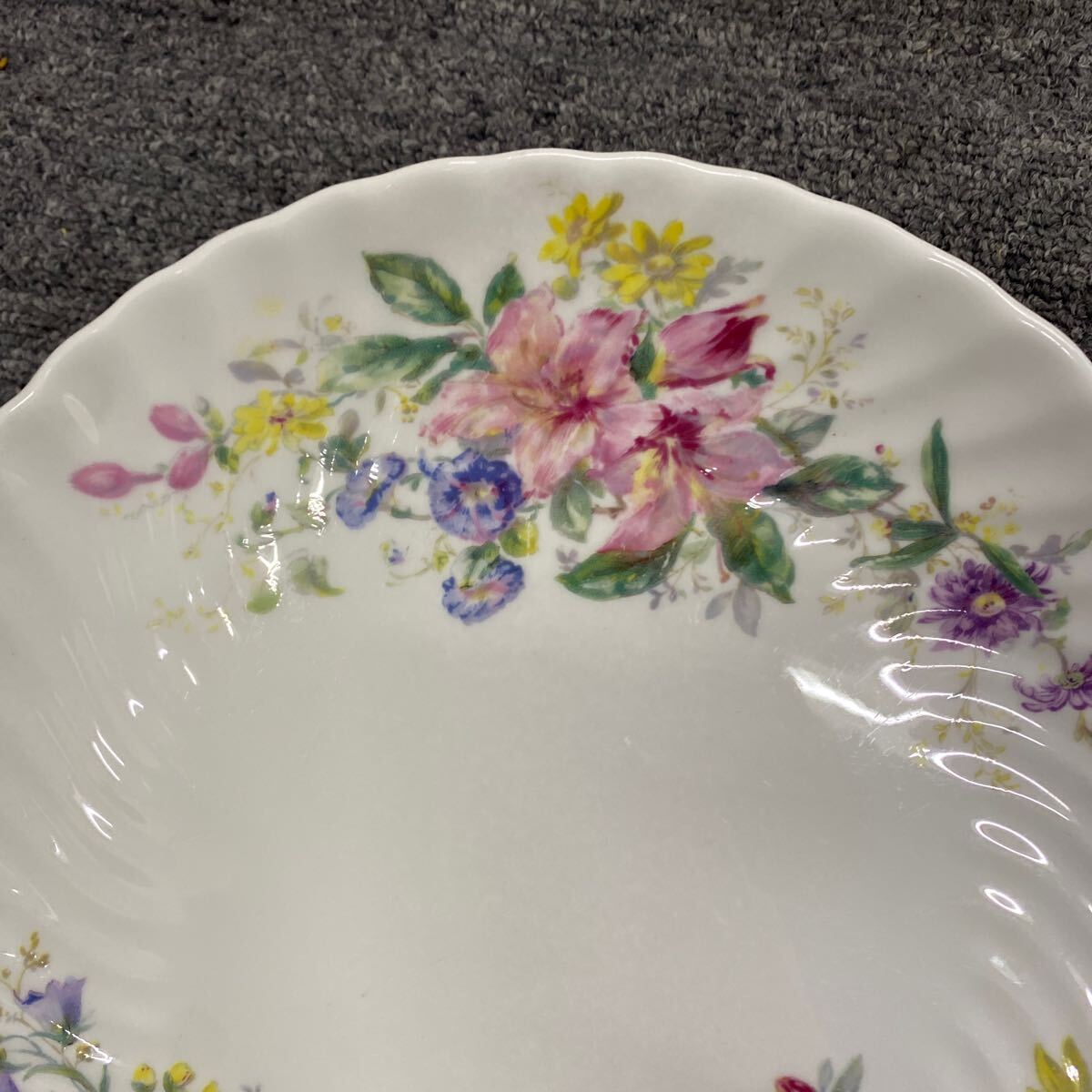 04110 Royal Doulton Royal Doultona LUKA tiaARCADIA ear attaching plate 2 pieces set floral print Western-style tableware 