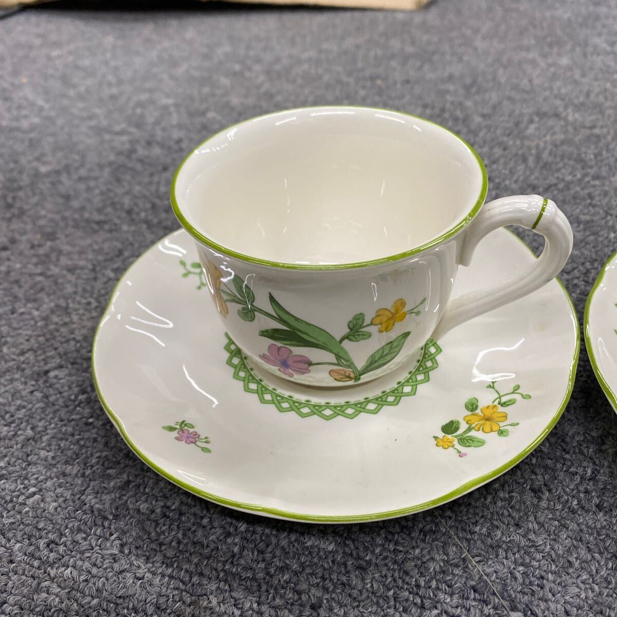 04349 Noritake CRAFTONE ノリタケ クラフトーン カップ ソーサー ティーカップ 洋食器 コーヒーカップ 花柄 2客セット食器 現状品　