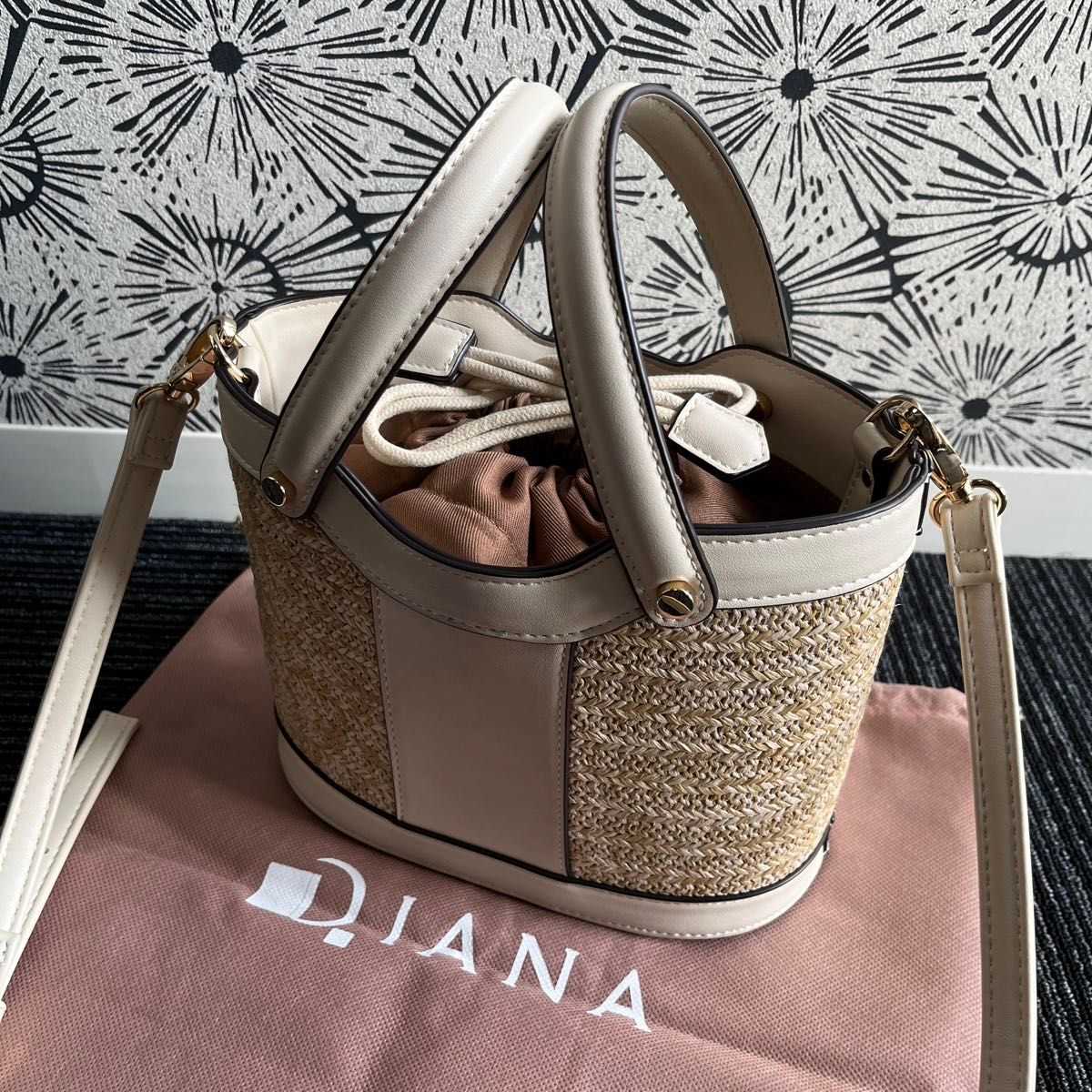 ダイアナ DIANA ハンドバッグ かご カゴ トート ショルダー バッグ 白 ホワイト 美品 完売 春夏 2way レザー 