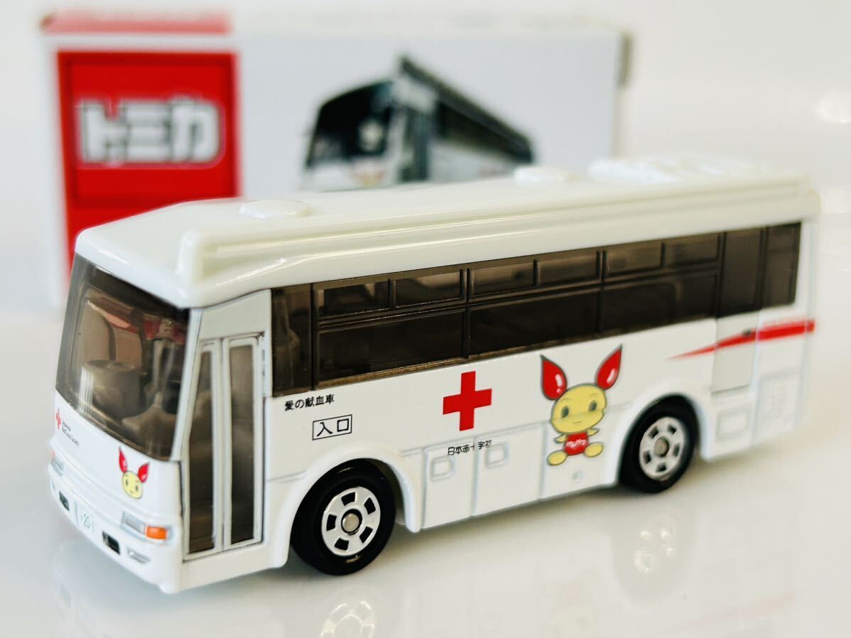 即決 トミカ 日本赤十字社 献血バス 非売品の画像2