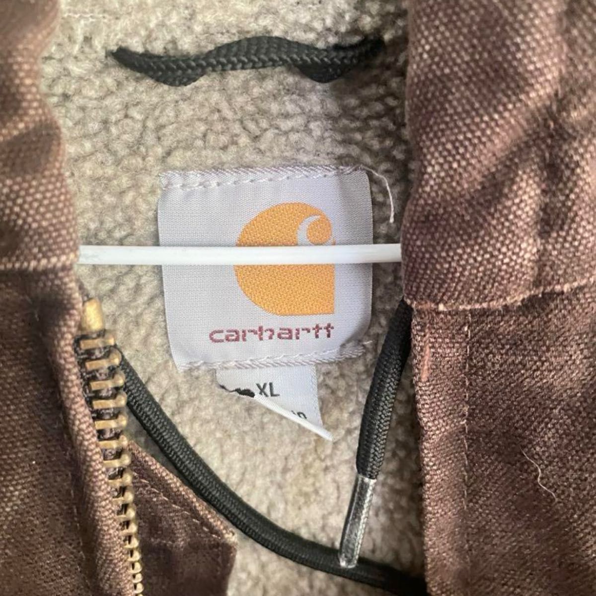 5月19日までの限定セール！！ Carhartt アクティブジャケット