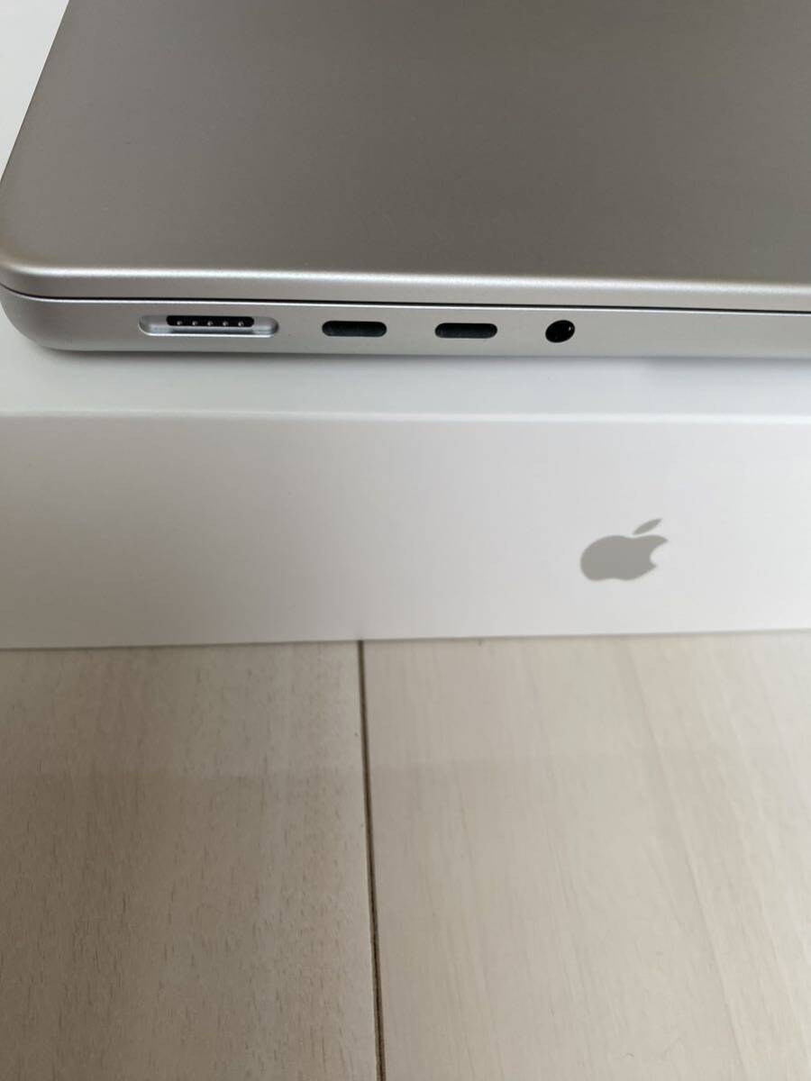 MacBook Pro シルバー ［MKGT3J/A］ 1TB M1 PRO 14-inch、2021モデルの画像5