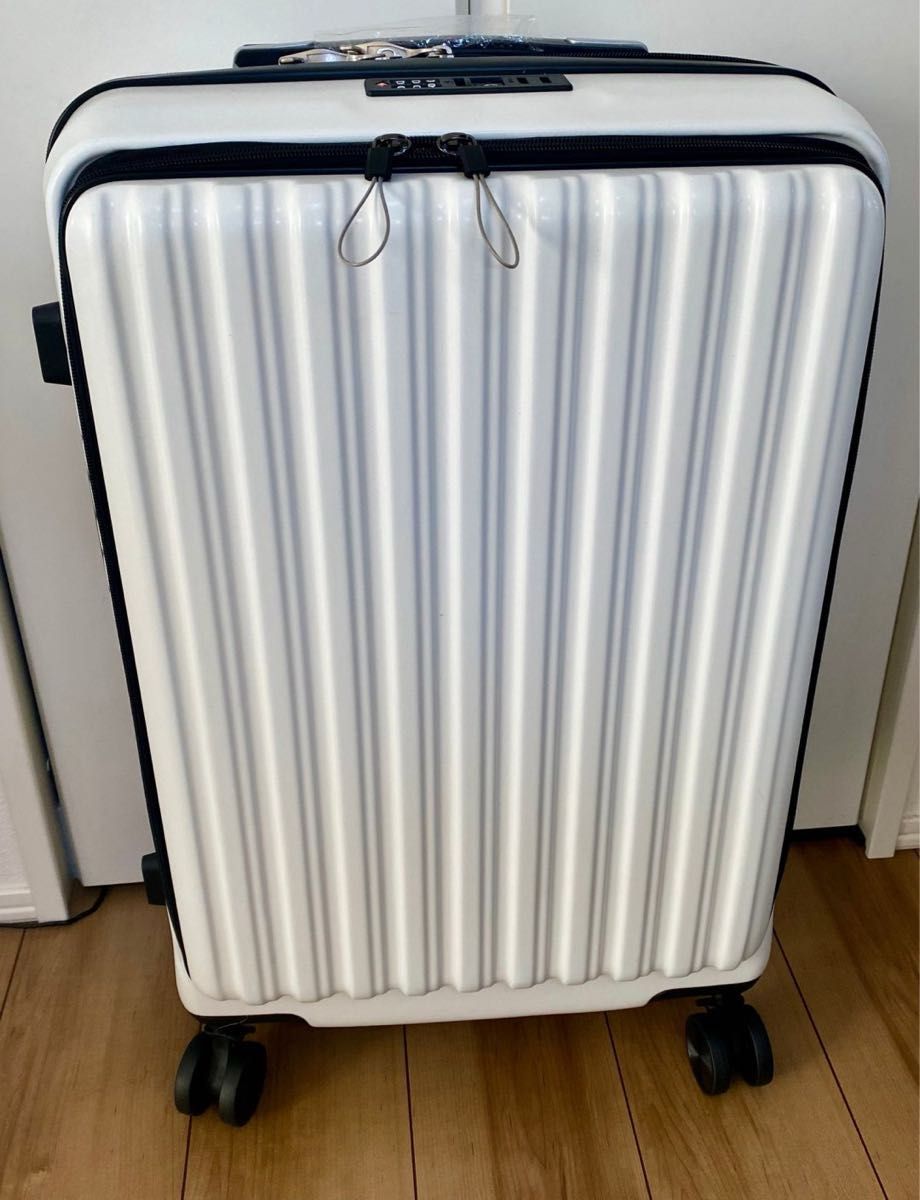 スーツケース　レディース　ホワイト　キャリーケース　TSAロック　静音　海外旅行　衣装ケース　コスプ衣装　Mサイズ　
