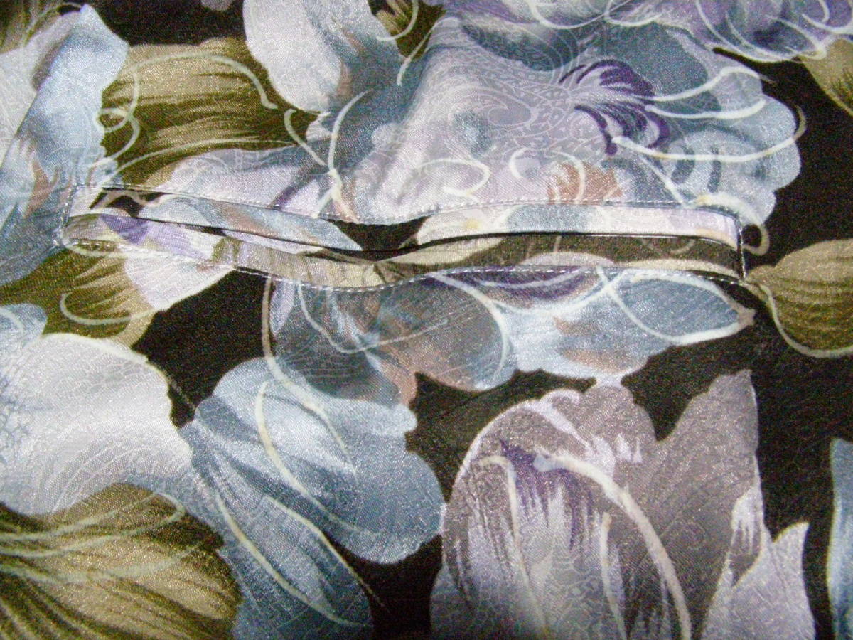 美品 40 大きめ【CORDIER コルディア　ワールド 】ジャケット　花柄　ペイズリー柄織　身幅52cm　こげ茶　青　紫　送料無料_ポケットないように見えますが、あります