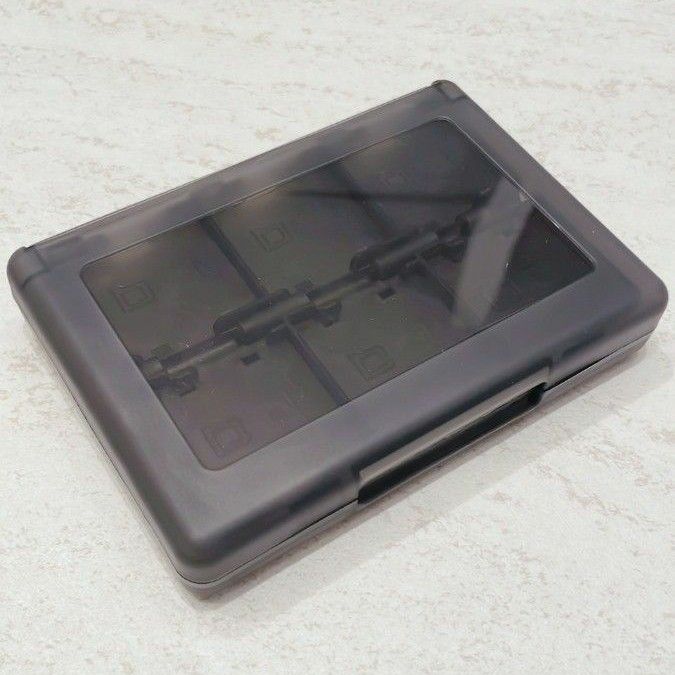 DS 3DS ソフト 収納ケース 大容量 黒 タッチペン SD　ブラック