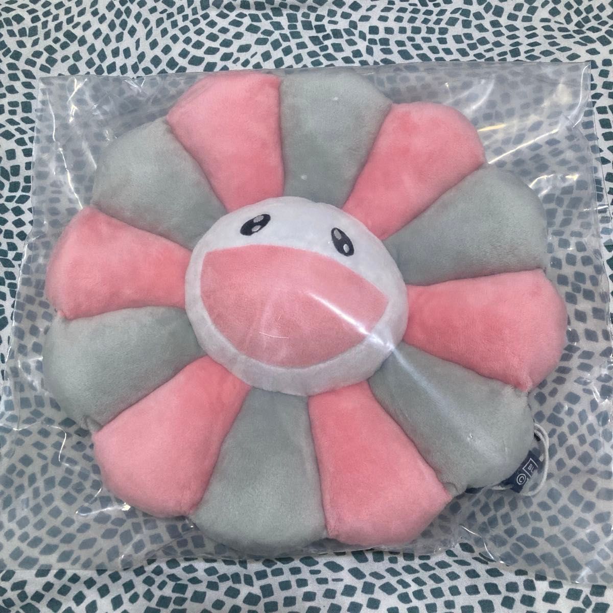 BLACKPINK MURAKAMI 村上隆 カイカイキキ お花 クッション BLACKPINK MURAKAMI 村上隆 カイカイキキ お花 クッション