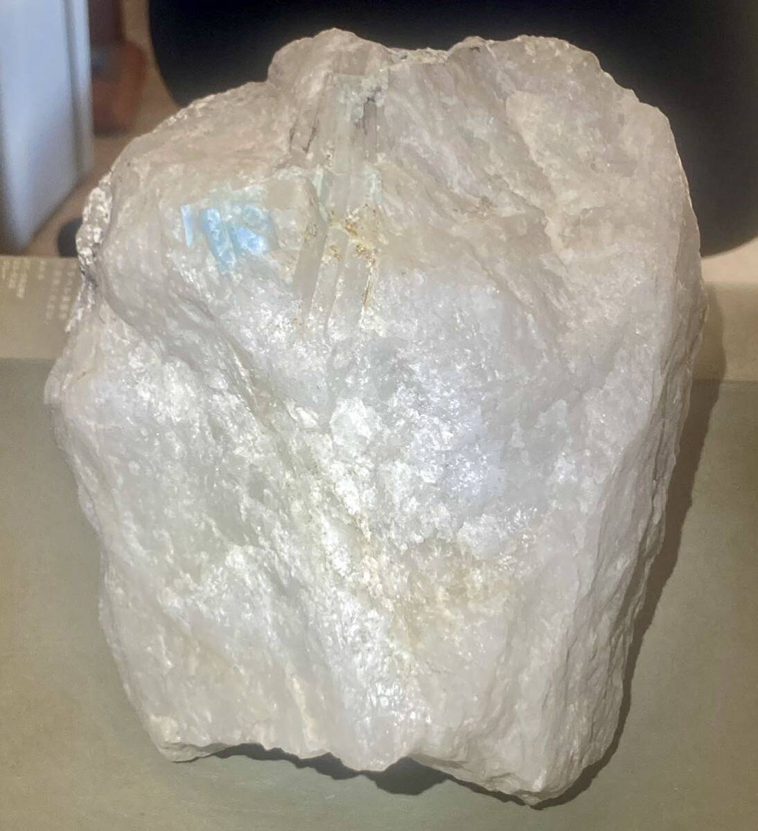 大分県産超巨石天然アクアマリン原石4.42kg母岩付き^ ^出物^ ^の画像9