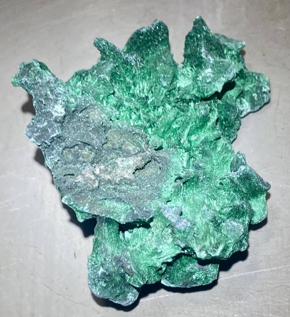 コンゴ産天然ベルベットマラカイト結晶77.88g［孔雀石］綺麗^ ^激レア石^ ^の画像3