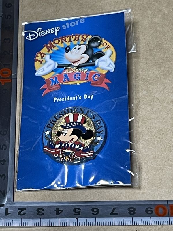 Disney pin badge NO*17