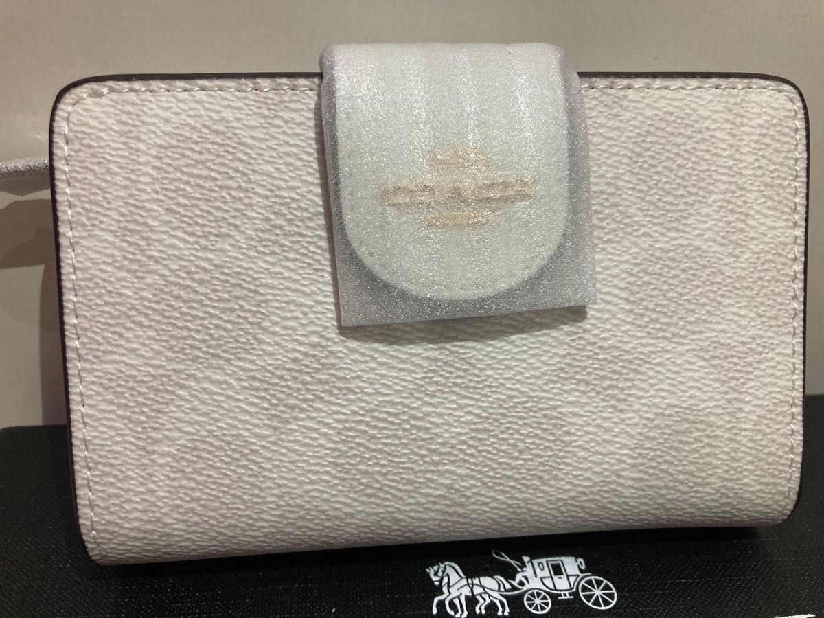 新品 coachコーチ二つ折り財布シグネチャーホワイト 