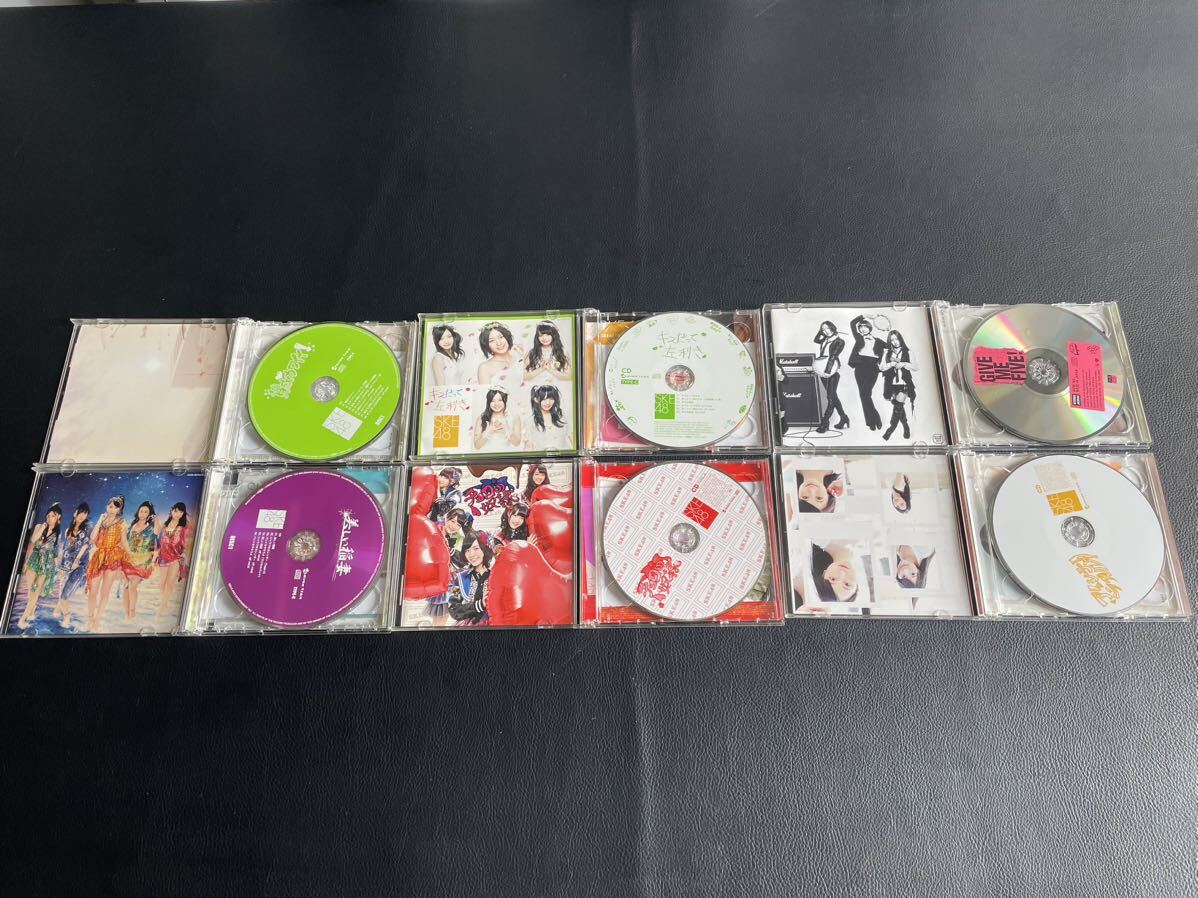 中古品☆AKB48 SKE48 CD DVD 本 まとめ売り グッズセット アイドル カード付き_画像4