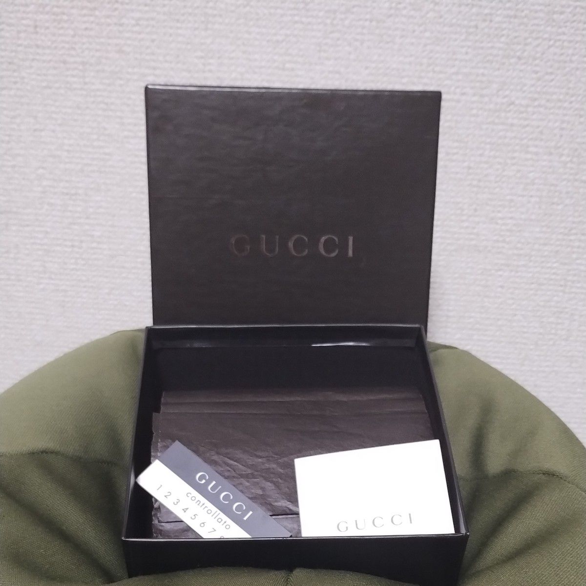 [値下げ][デパート購入・箱あり] GUCCI レザー 二つ折り財布 本革 GG グッチ 5103　小銭入れ有り