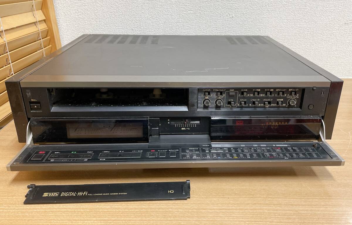 ☆【東芝◆TOSHIBA VHSビデオデッキ A-VS1】映像機器 /ステレオビデオデッキ /ジャンク /A63-341の画像1