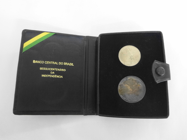 AN24-143 ブラジル 20クルゼイロ 銀貨 1クルゼイロ硬貨 セット BANCO CENTRAL DO BRASIL 1972年 独立150周年 ケース付き_画像2