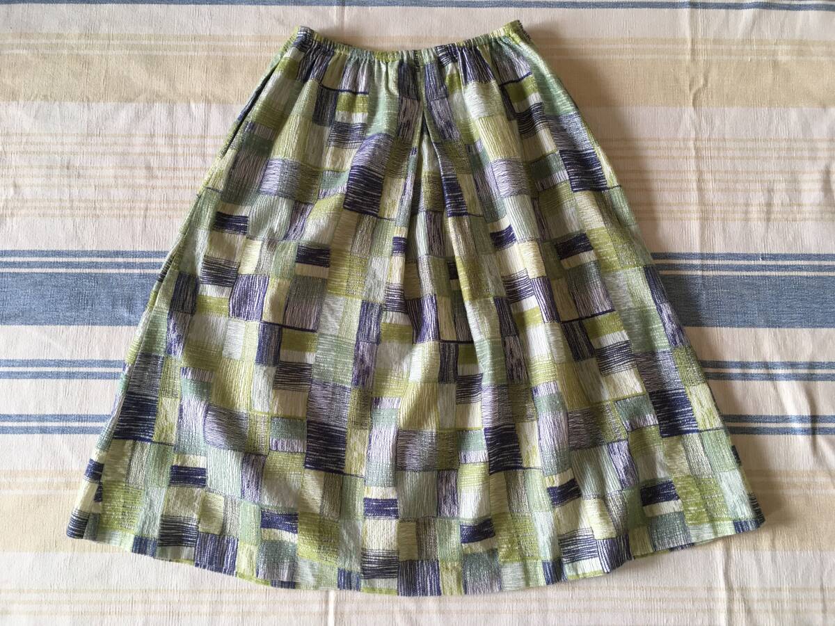 【シビラ】ふんわり刺繍スカート（春夏用）・M_画像1