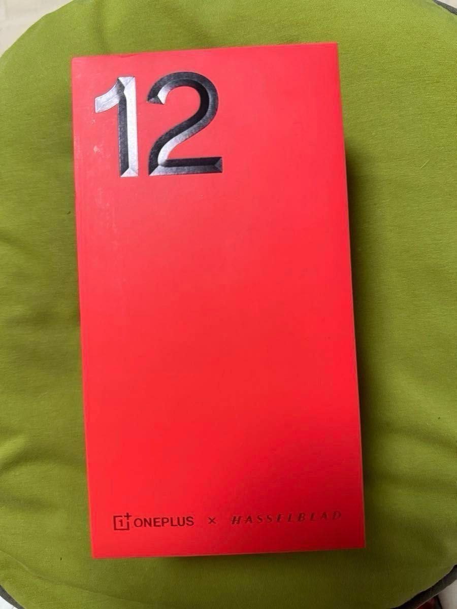 OnePlus 12 中国版 ホワイト 12GB/256GB グローバルROMほぼ新品 OnePlus 12 中国版 ホワイト 12GB/256GB グローバルROMほぼ新品