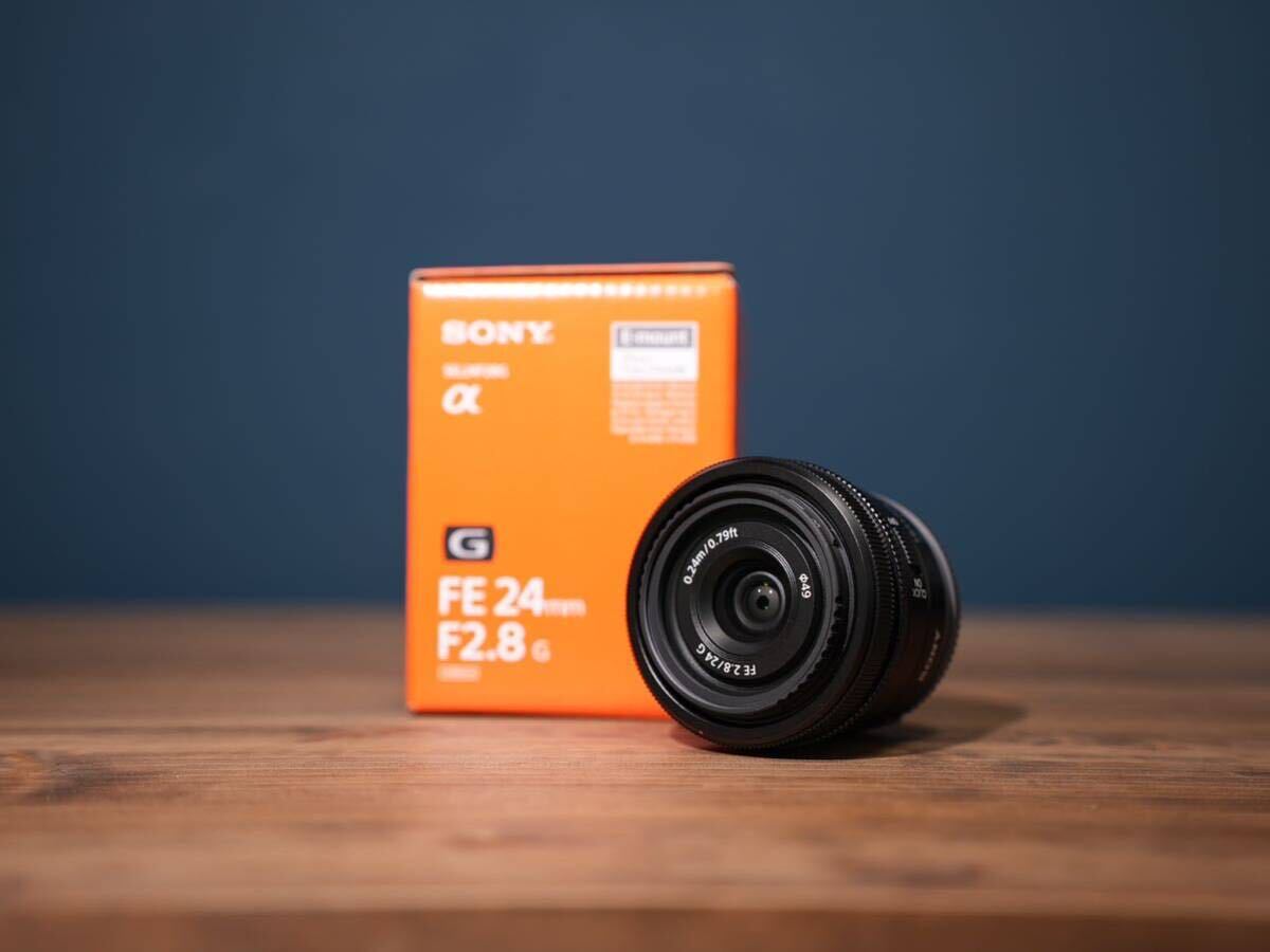 【極美品】 SONY SEL24F28G ソニー 単焦点レンズ 24mm_画像1