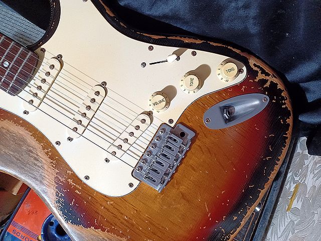 ◎Vintage Reproduction Ultimate Relic Custom Vintage 60`S 3 Sunburst Stratocaster レリック ＆ エイジド VintageCapa VintageWier◎_画像5