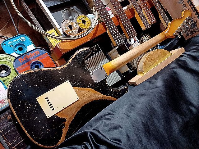 ◎Vintage Reproduction Relic Custom Vintage Black Stratocaster レリック ＆ エイジド VintageCapa VintageWier◎_画像6