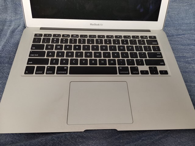 ■□Apple MacBookAir A1166 EMC2559 i5/8GB/128GB 中古動作品□■の画像3