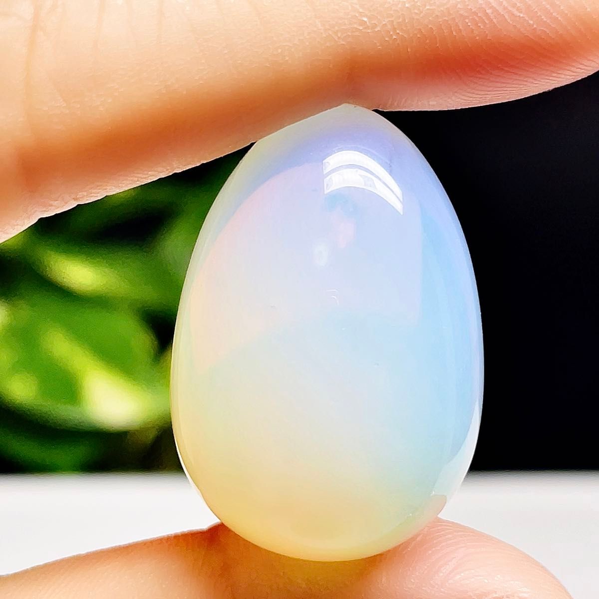 【超美品】イミテーションオパール　オパール　玉子　卵型　置物　天然石