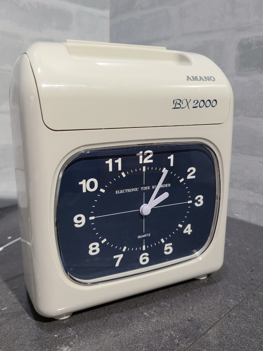 【中古品】管1A28 AMANO アマノ 電子タイムレコーダー BX2000 通電OK タイムカード付き 印字OK の画像2