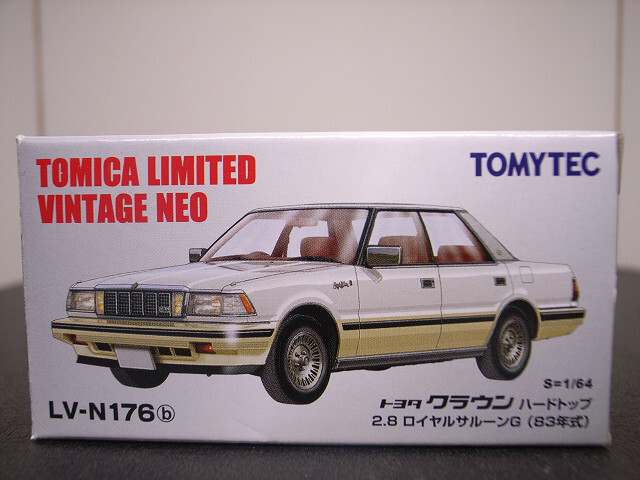 TOMYTEC / TLV 1/64 LV-N176b トヨタ クラウン ハードトップ 2.8ロイヤルサルーン Ｇ (83年式) 希少美品_パッケージ