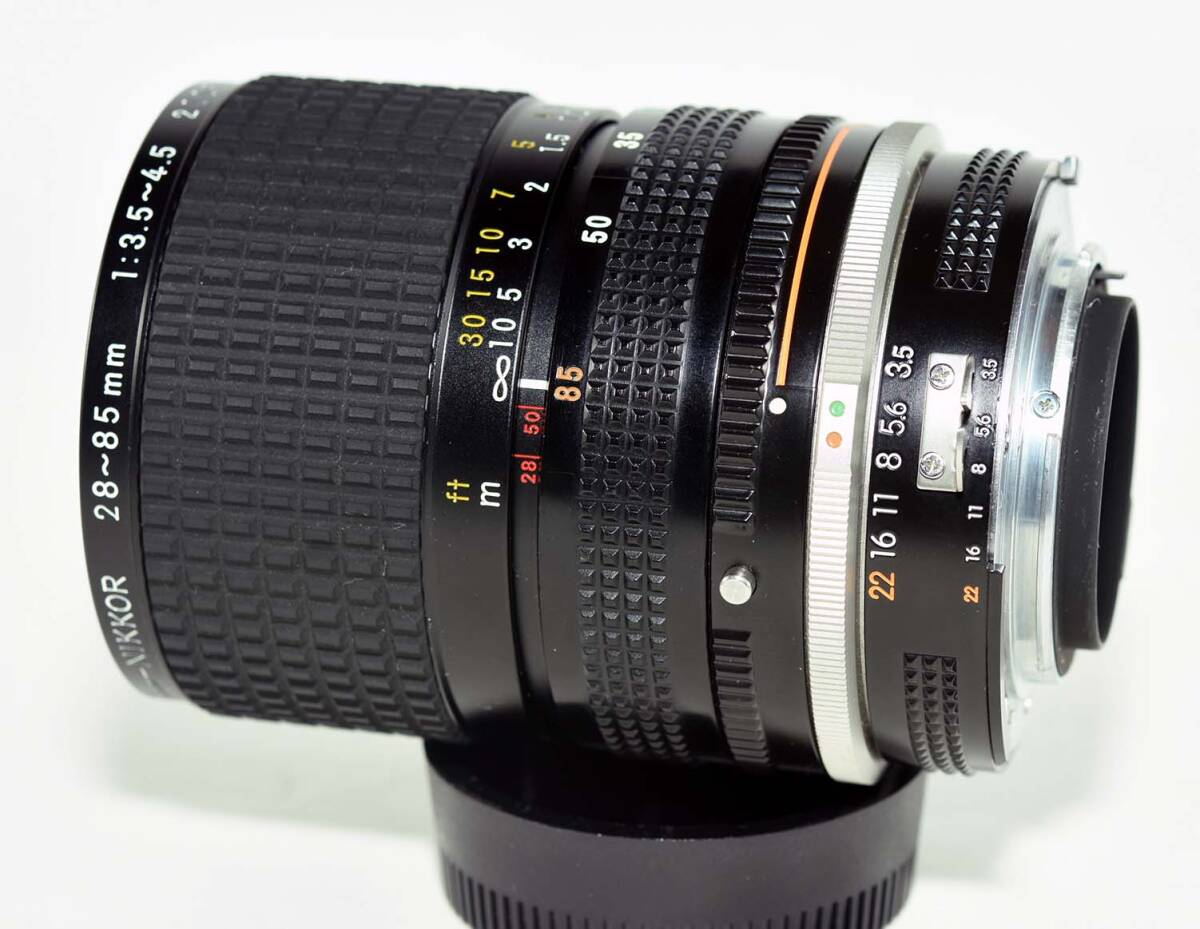 美品 Ai-S Zoom-NIKKOR 28-85mm F3.5-4.5S マニアルフォーカス マクロ機能付き標準ズームレンズ  デジタルカメラで高解像の高級レンズの画像6