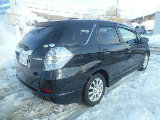 【... расходы ...】: Хоккайдо  г.Саппоро  ...!  2011год.   Fit  Shuttle  Hybrid  1.3 ... selection  HID  navi 