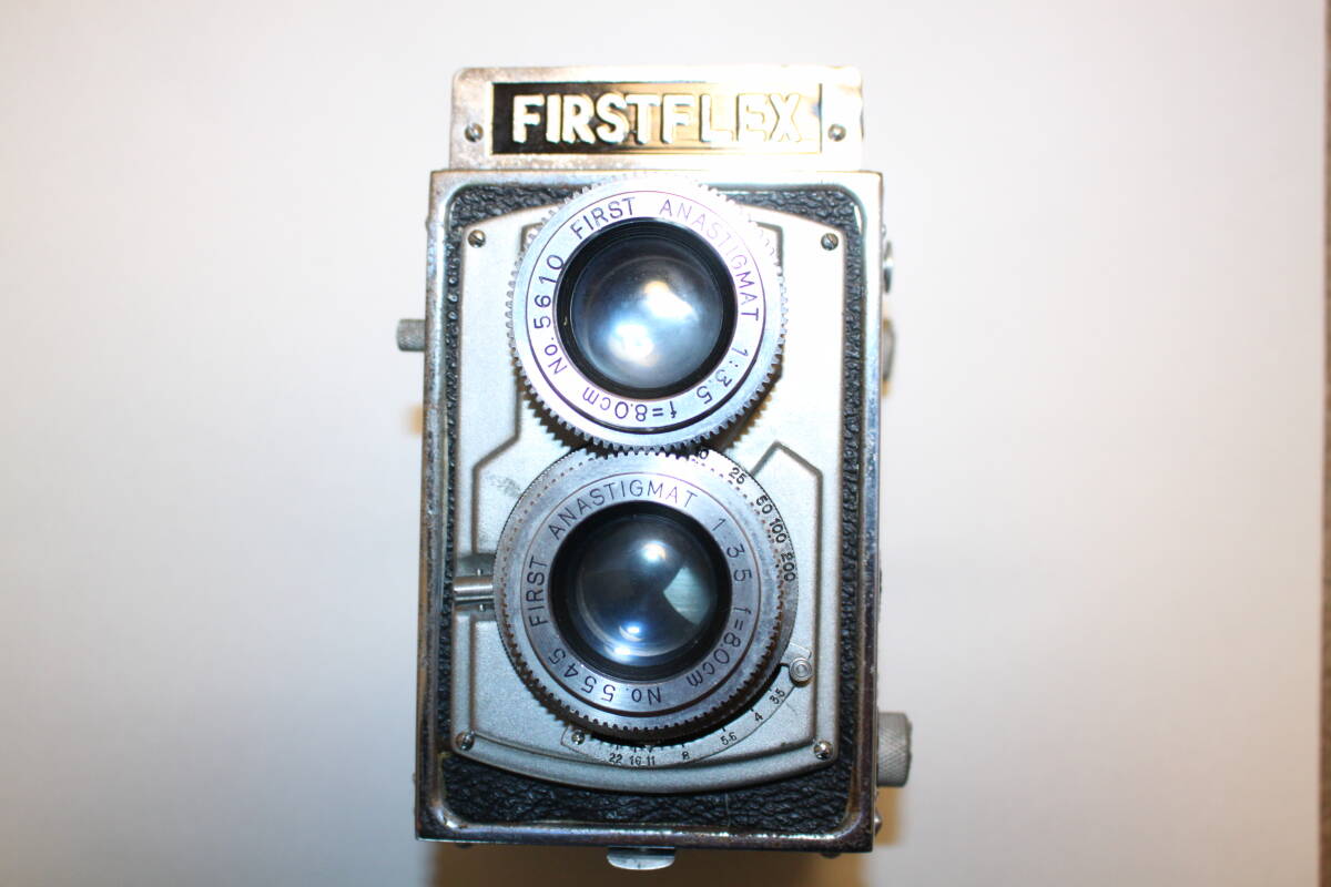 ■ FIRSTFLEX  мех ... 2 однообъективнай зеркальный  пленка  камера  FIRST ANASTIGMAT 1:3.5 f=8.0㎝