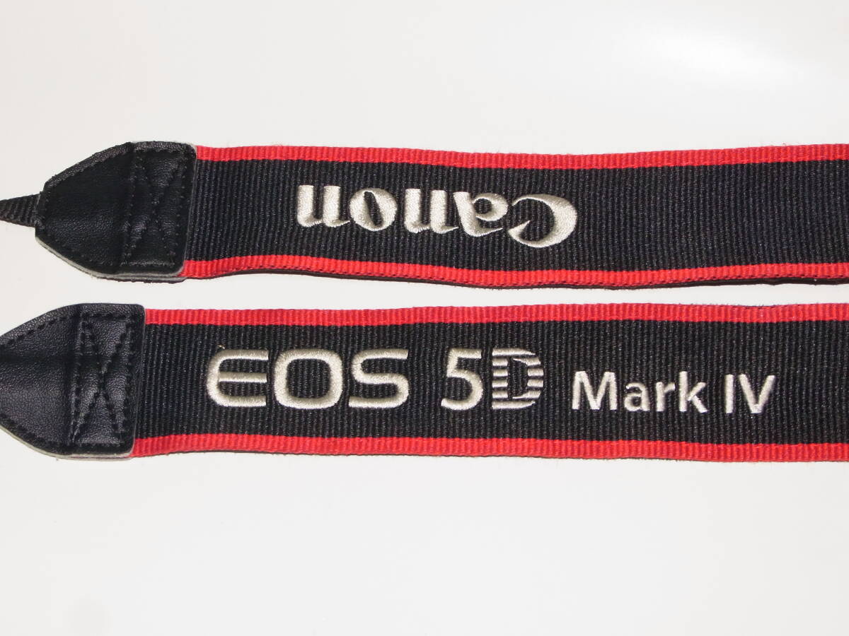  Canon EOS 5D Mark IV strap lining .yore equipped 