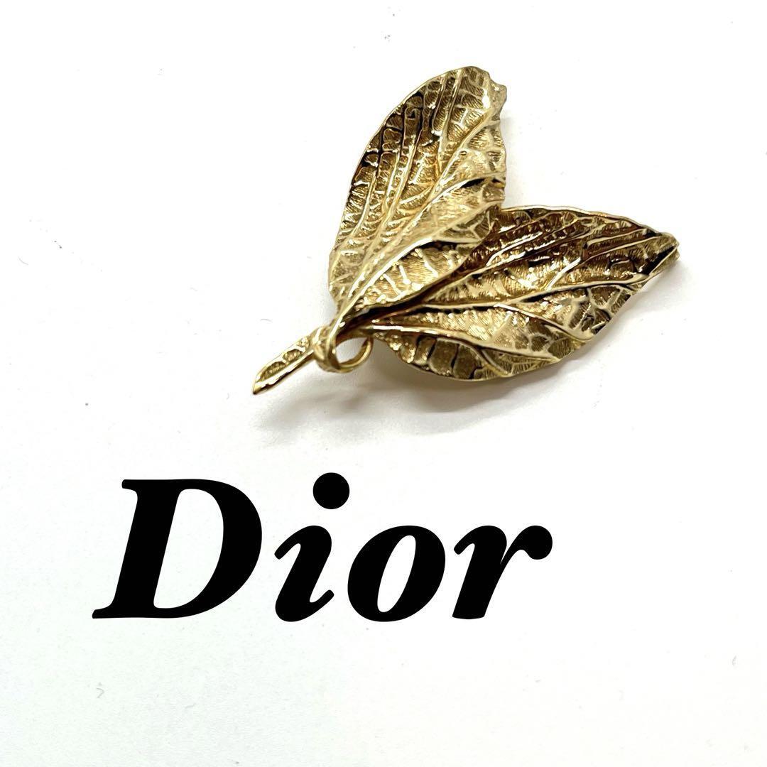 希少 クリスチャンディオール Christian Dior ブローチ アクセサリー ロゴ 葉っぱ リーフ 刻印 ゴールド 金 高級 ヴィンテージ ビンテージの画像1