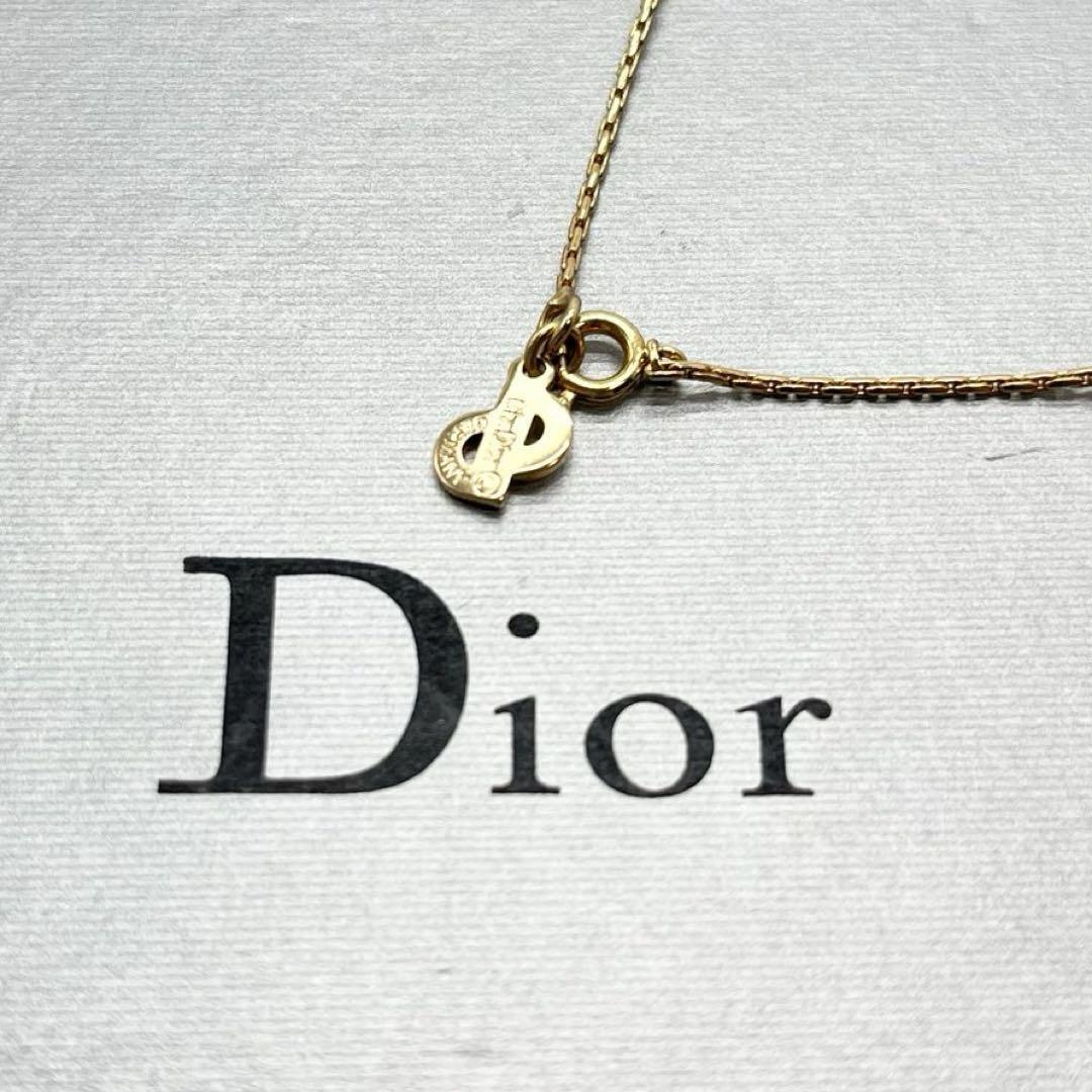 美品 クリスチャンディオール Christian Dior ネックレス アクセサリー 貝殻 シェル D ロゴ 文字 ラインストーン 刻印 ゴールド 金の画像4