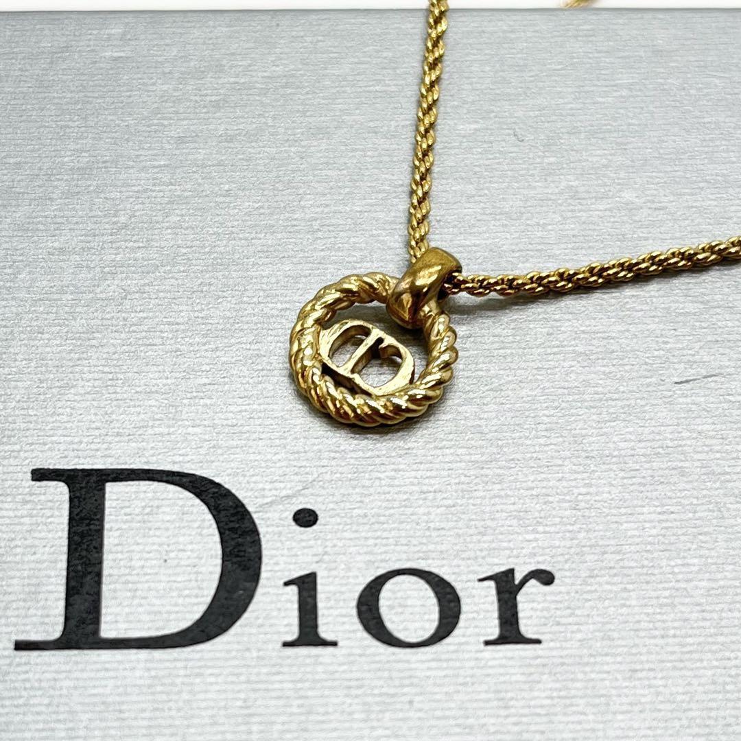 極美品 クリスチャンディオール Christian Dior ネックレス アクセサリー CD サークルロゴ 文字 コイン ラインストーン 刻印 ゴールド 金の画像2