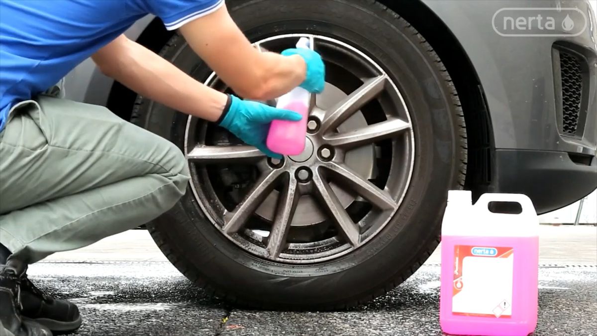 nerta FALLOUT7nerta NOVO WHEEL CLEANER　10倍希釈タイプ