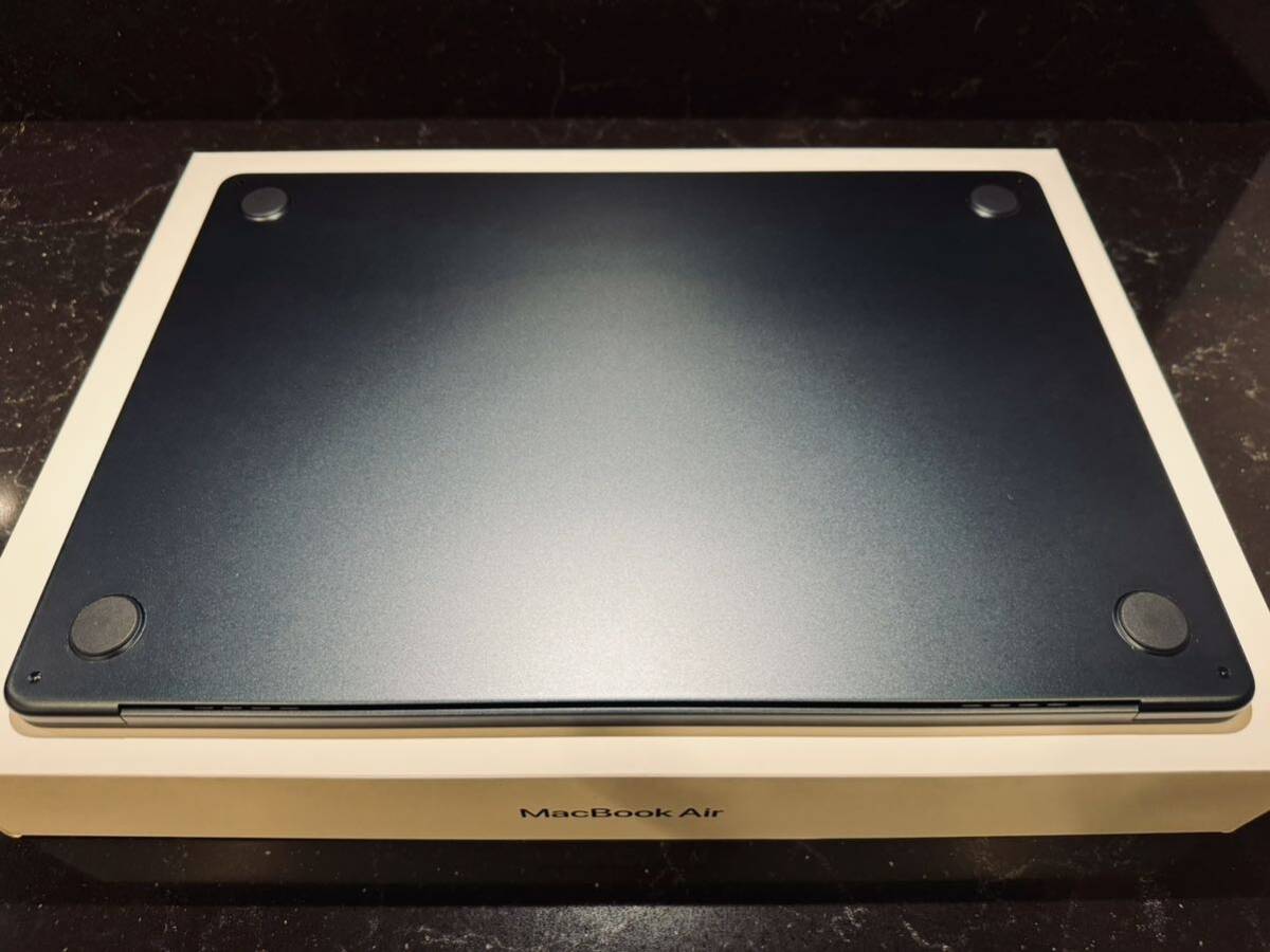 【Apple】MacBookAir 2023年発売 MQKW3J/A M2 15インチ A2941 256GB SSD ミッドナイト 中古 超美品 限定保証