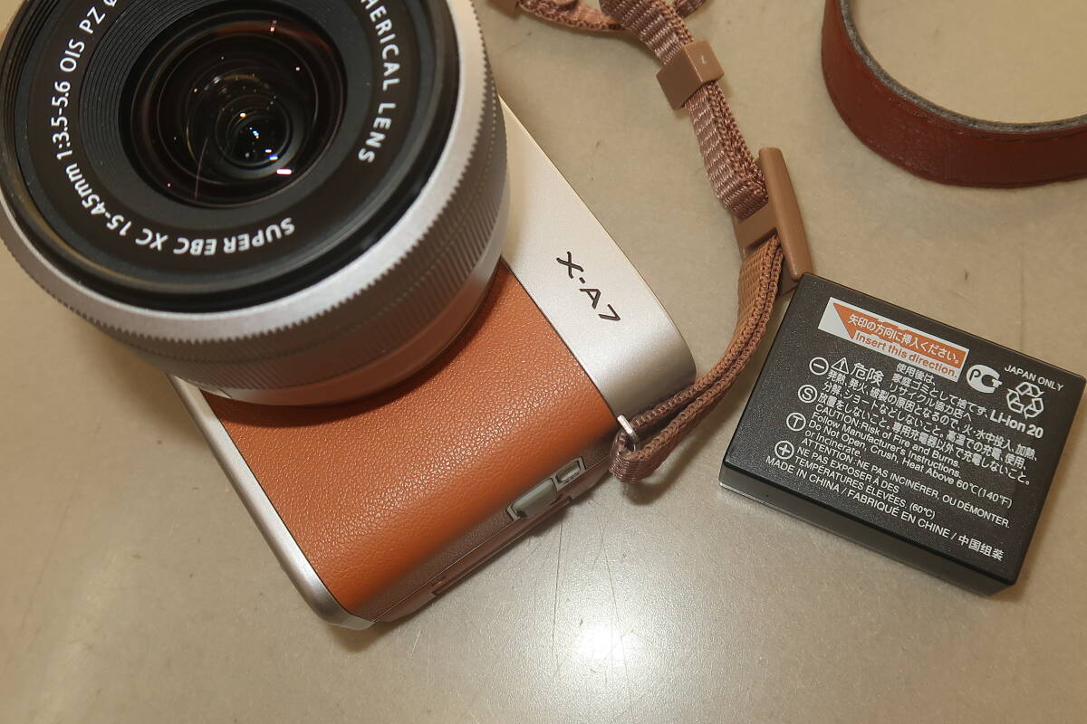 FUJIFILM X-A7 富士フィルム SUPER EBC XC 15-45mm 1:3.5-5.6 OIS PZ ミラーレス一眼 デジタルカメラの画像3